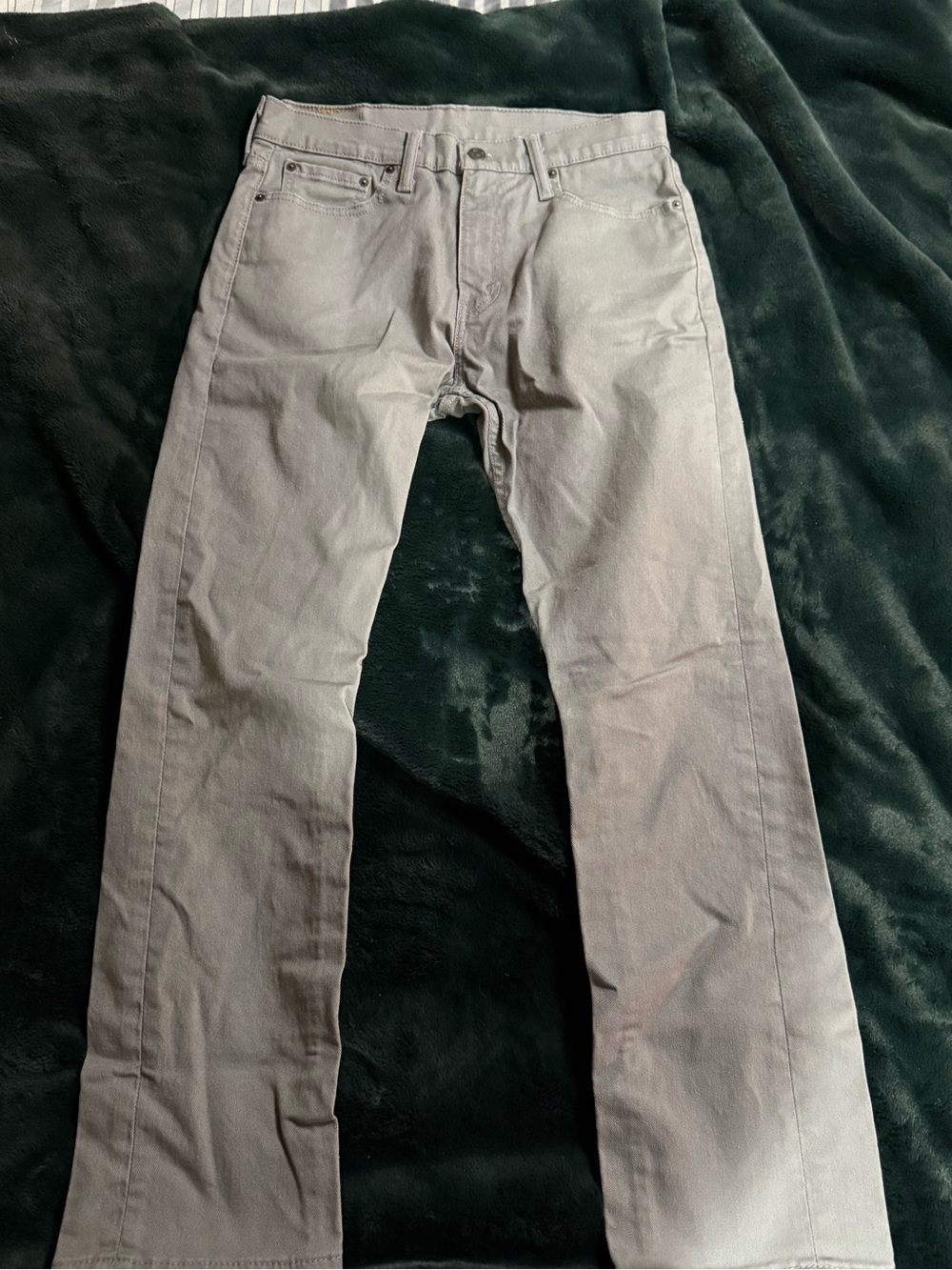 Levi's Straight Leg Jeans in Light Gray